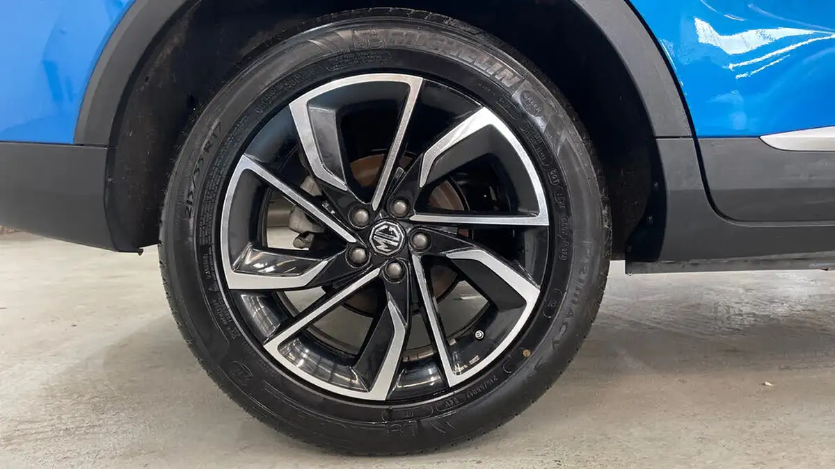 2024-mg-zs-suv-10t-gdi-exclusive-big-18