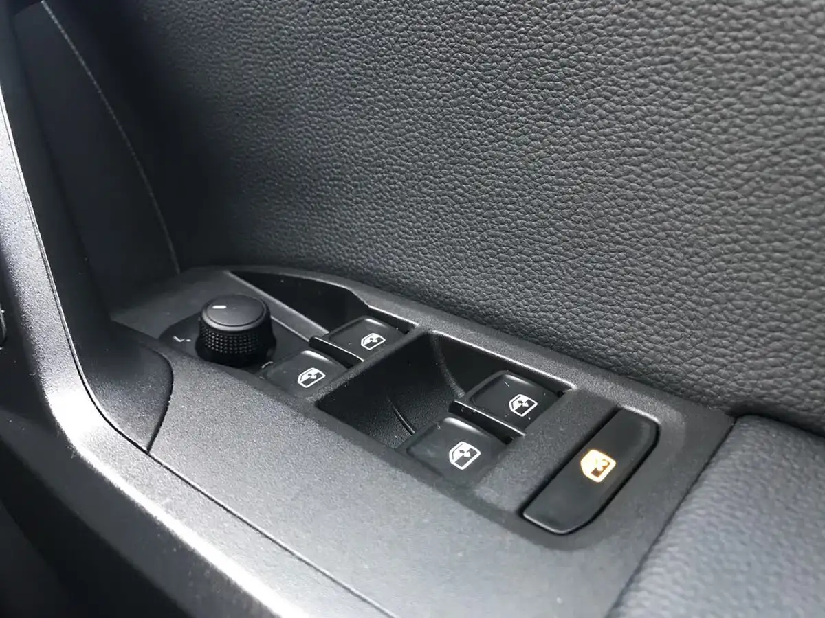 2021-seat-arona-10-tsi-xcellence-lux-110ps-big-22