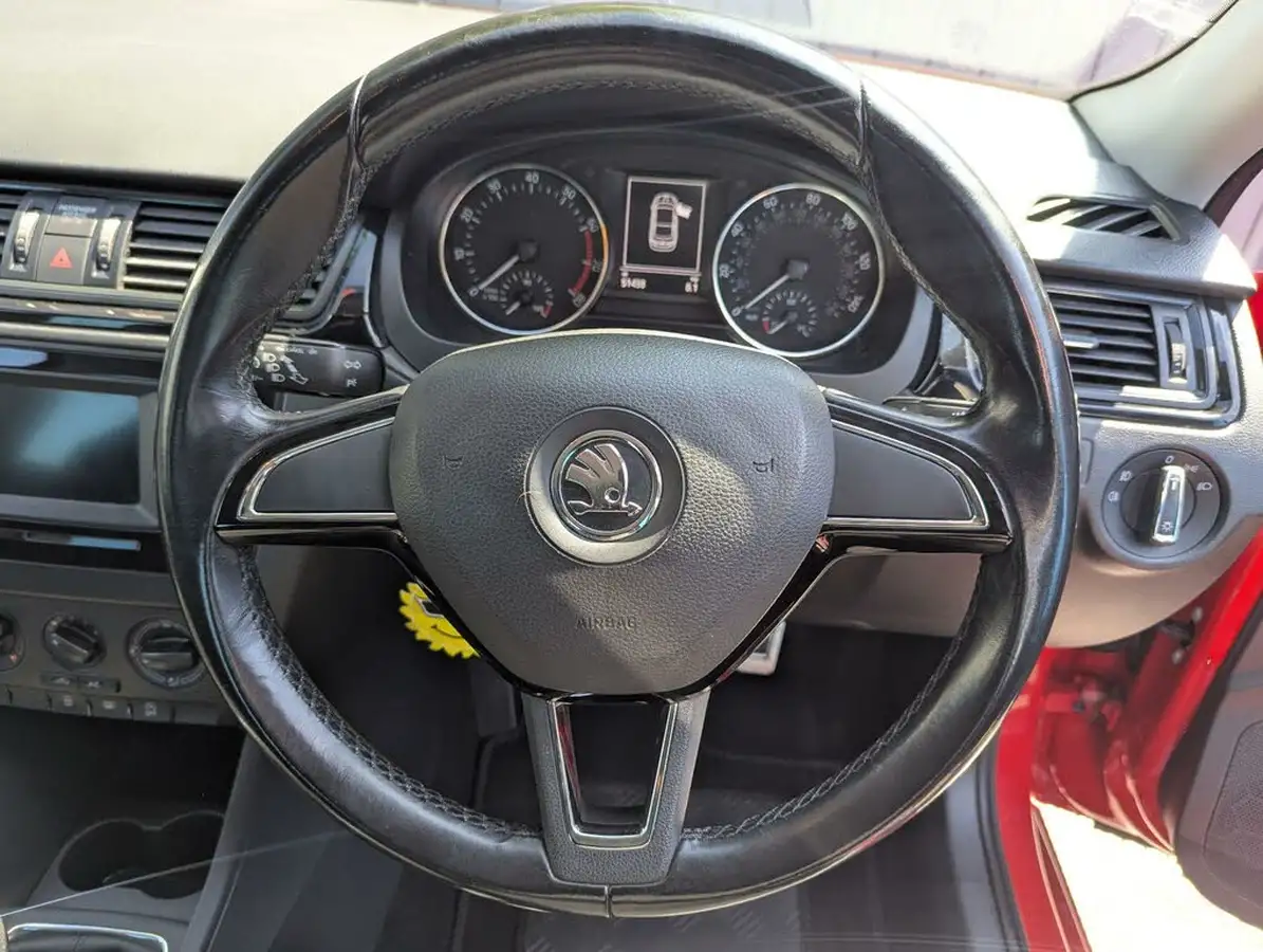 2017-skoda-rapid-12-tsi-sport-big-22