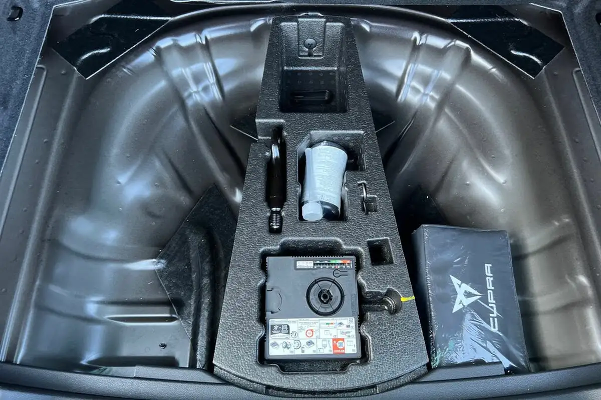 2024-cupra-ateca-15-ecotsi-v2-big-13