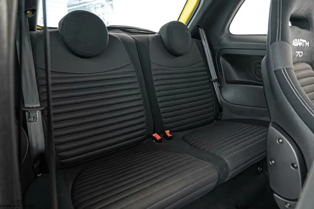 2020-abarth-595-14-tjet-competizione-big-23