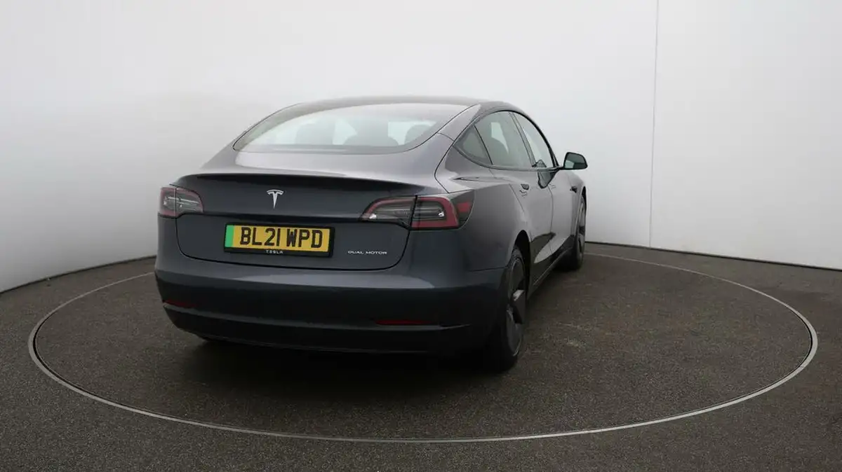 2021-tesla-model-3-e-long-range-4x4-big-48