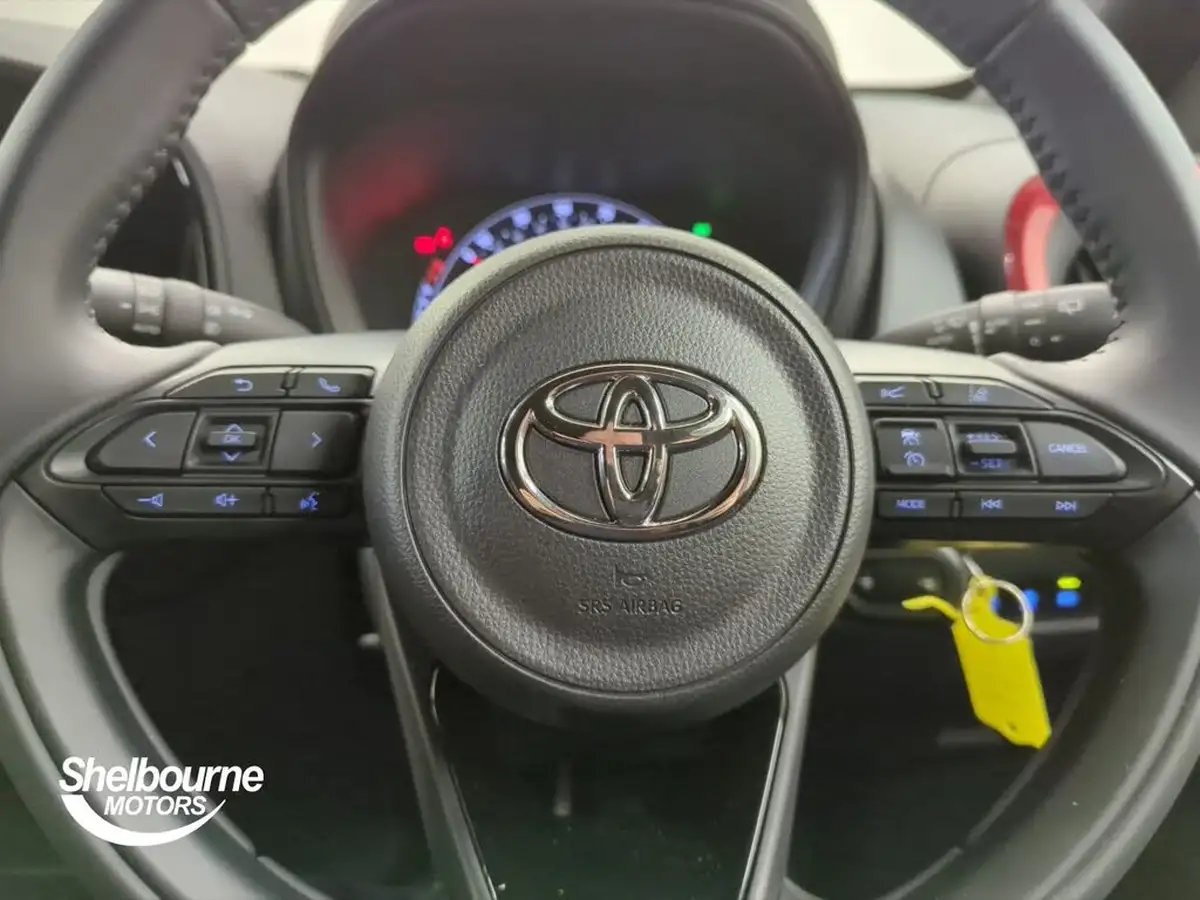 2024-toyota-aygo-x-10-vvt-i-edge-big-14