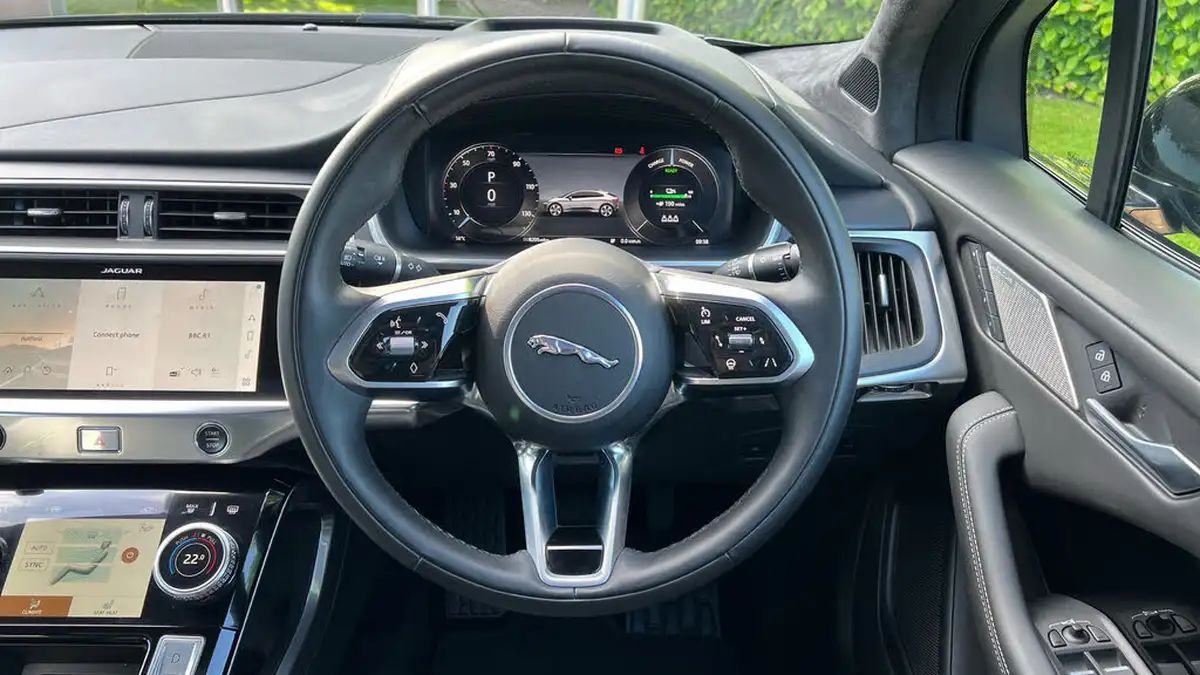 2024-jaguar-i-pace-ev400-r-dynamic-hse-black-big-14