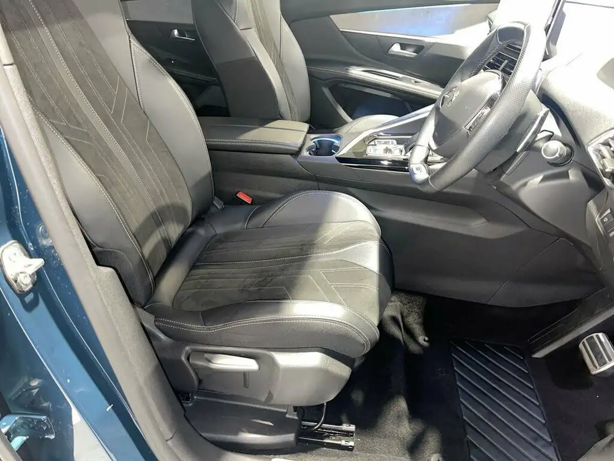 2022-peugeot-3008-suv-12-puretech-gt-premium-big-4