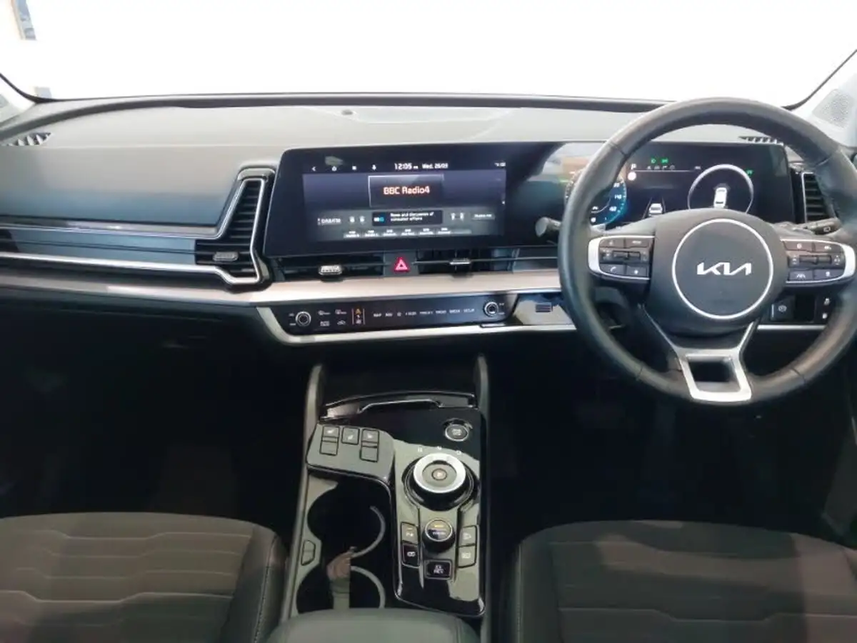 2024-kia-sportage-16-t-gdi-3-241bhp-awd-phev-auto-big-2