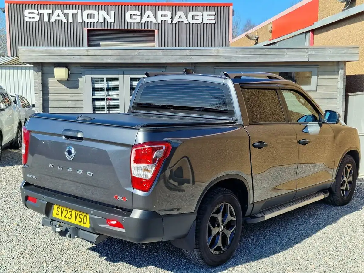 2023-kgm-ssangyong-musso-22td-saracen-202pseu6d-big-9