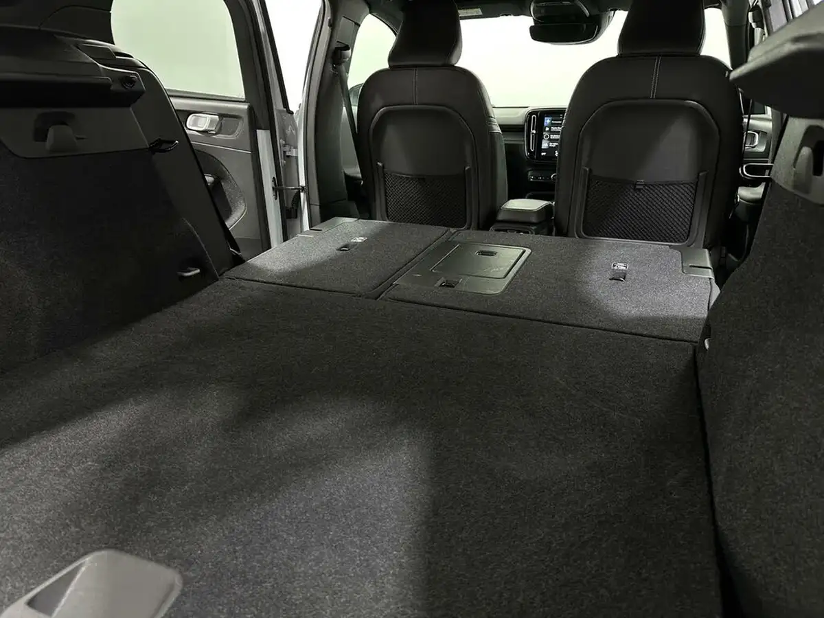 2021-volvo-xc40-15-t4-r-design-211bhp-big-39