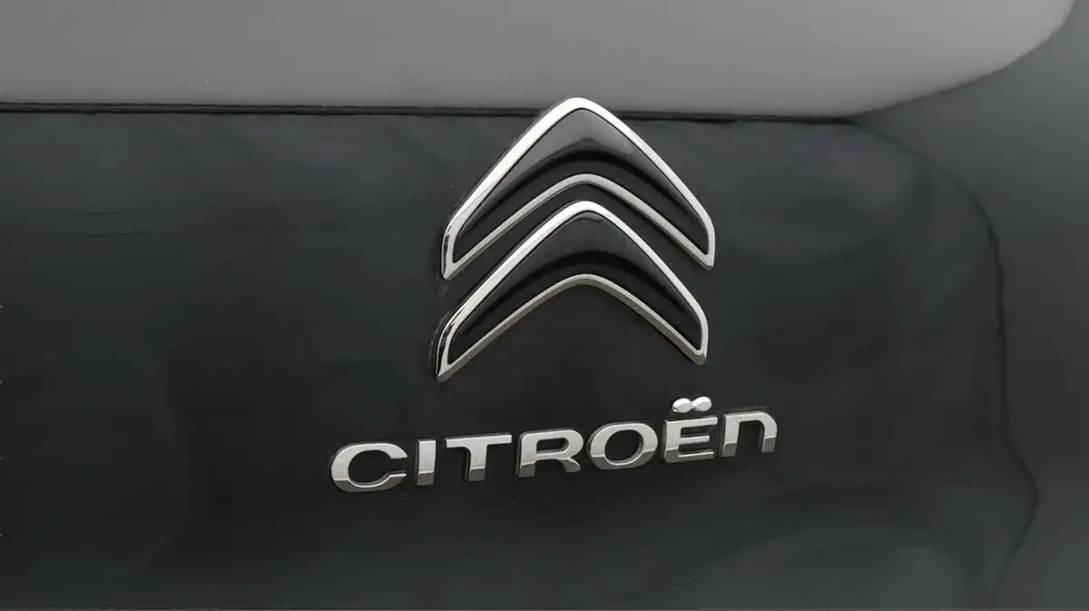 2020-citroen-c3-12-puretech-flair-plus-83ps-big-20