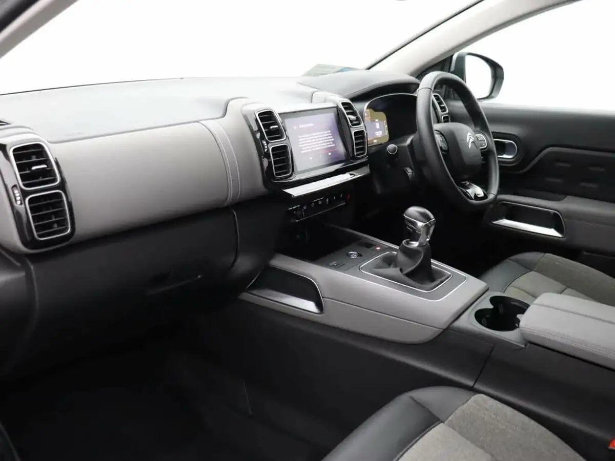 2021-citroen-c5-aircross-12-puretech-shine-big-18
