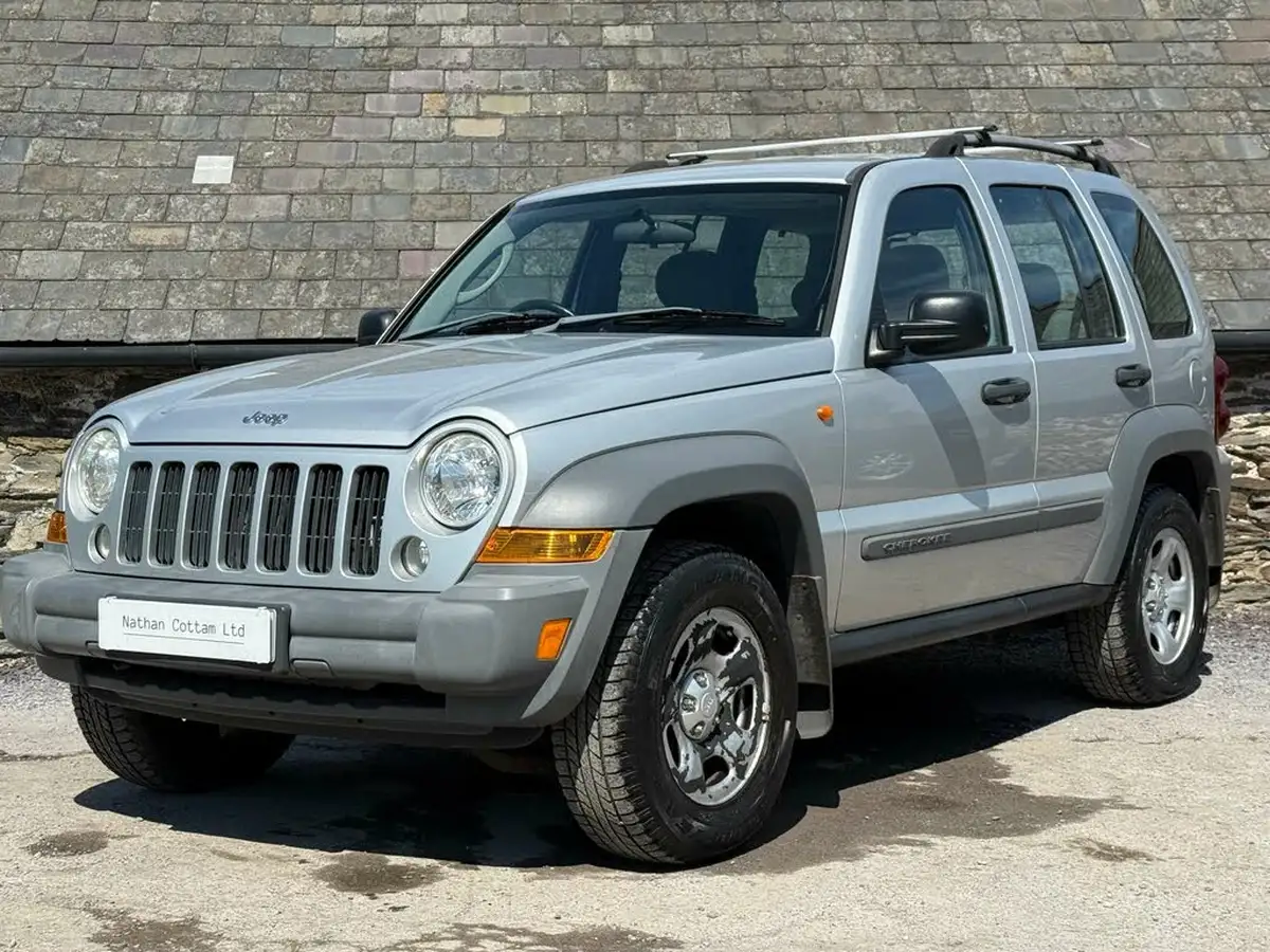 2005-jeep-cherokee-24-sport-big-1