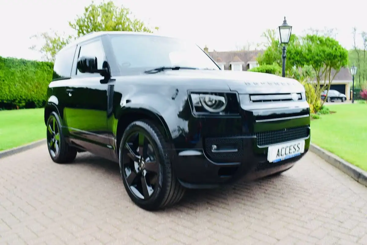 2024-land-rover-90-defender-30-d350-hard-top-x-dynamic-hse-90-big-8