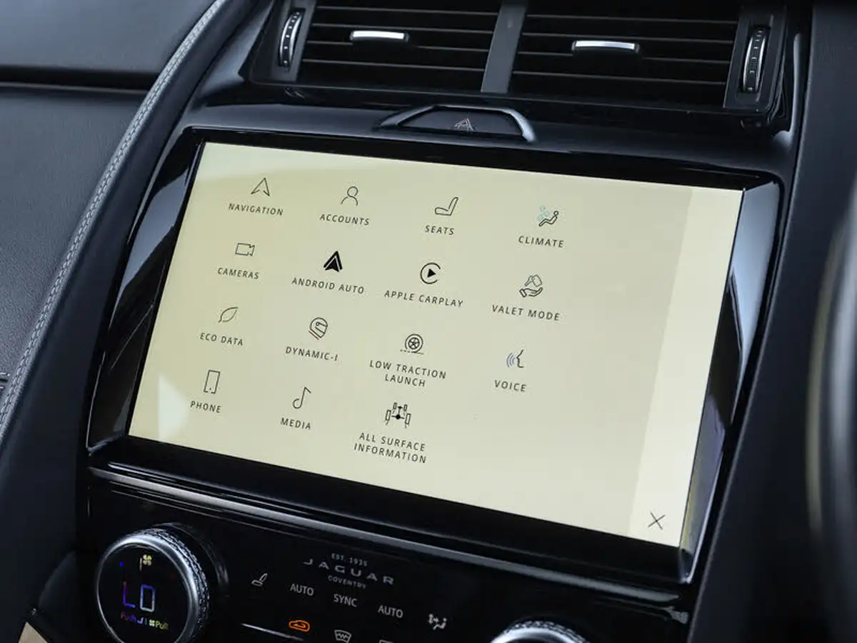 2021-jaguar-e-pace-20-d200-r-dynamic-s-big-17