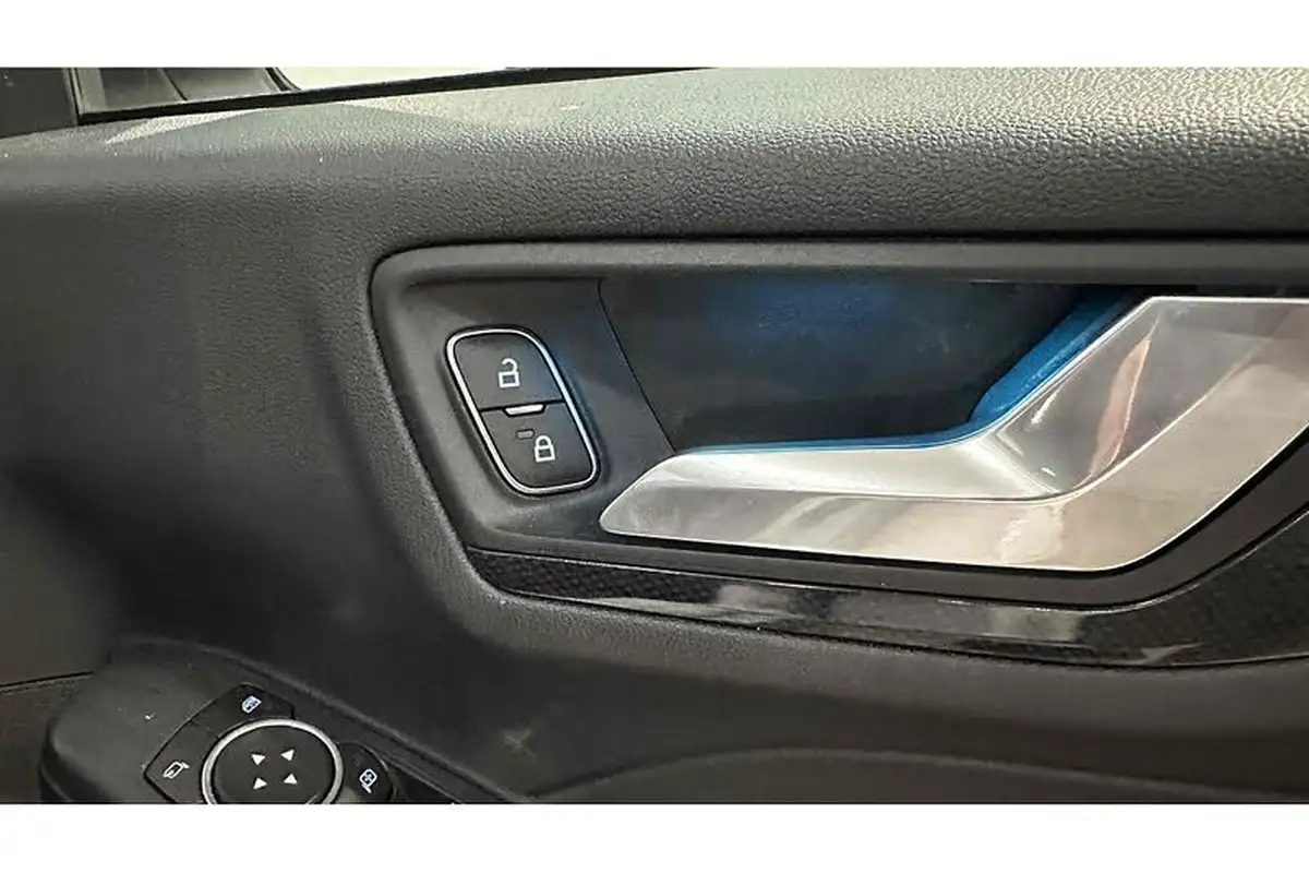 2021-ford-kuga-20-st-line-x-edition-150ps-mhev-big-31