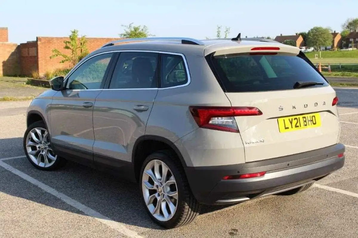 2021-skoda-karoq-15-tsi-edition-dsg-big-9