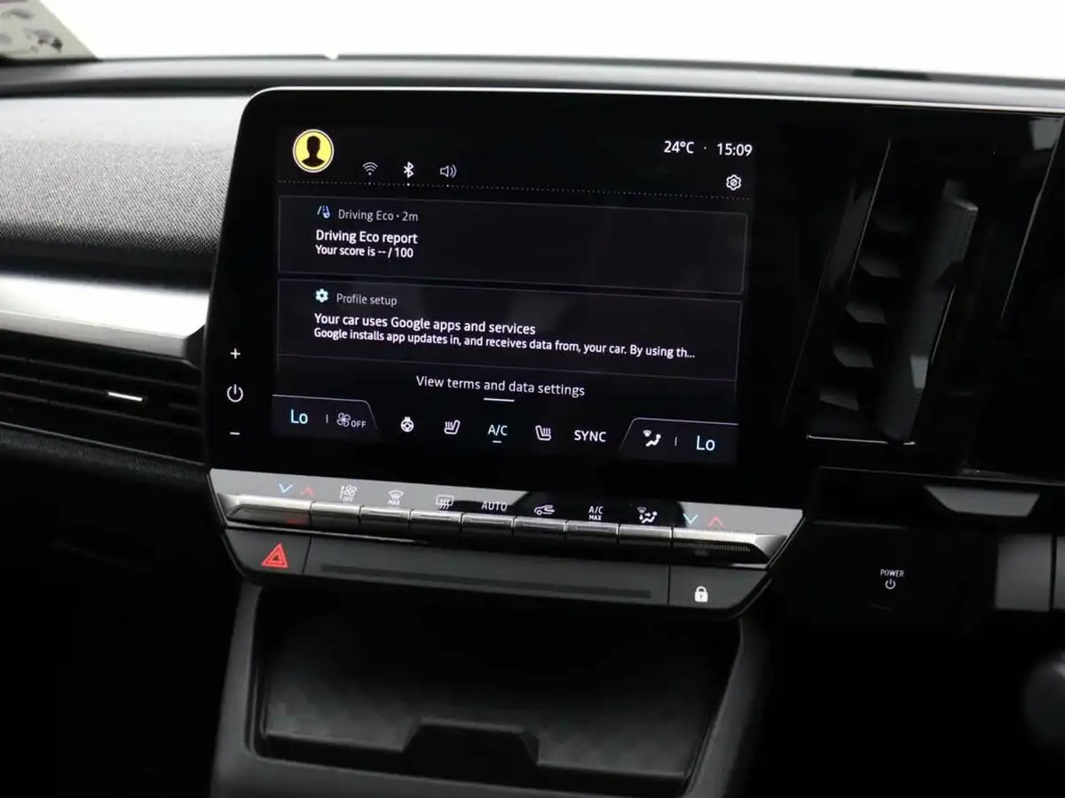 2023-renault-megane-e-tech-e-techno-big-15