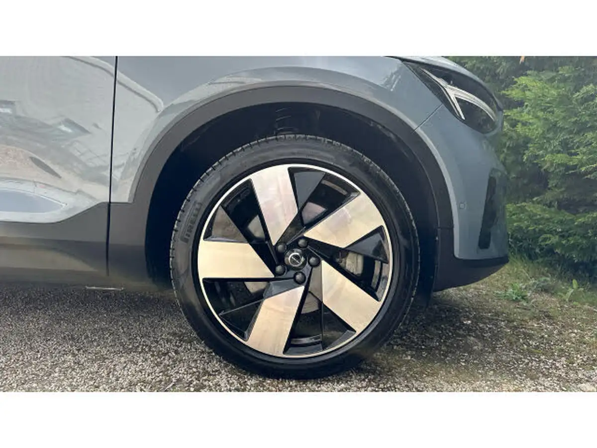 2022-volvo-c40-e-recharge-ultimate-228bhp-big-15