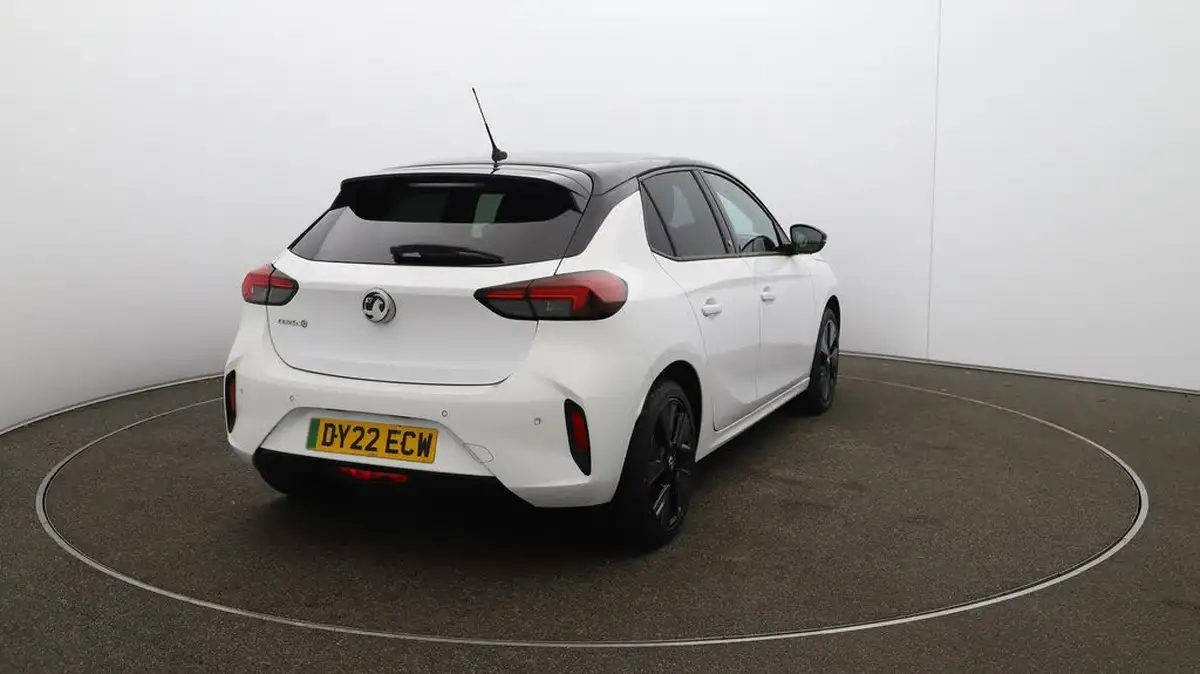2022-vauxhall-corsa-e-sri-premium-big-46