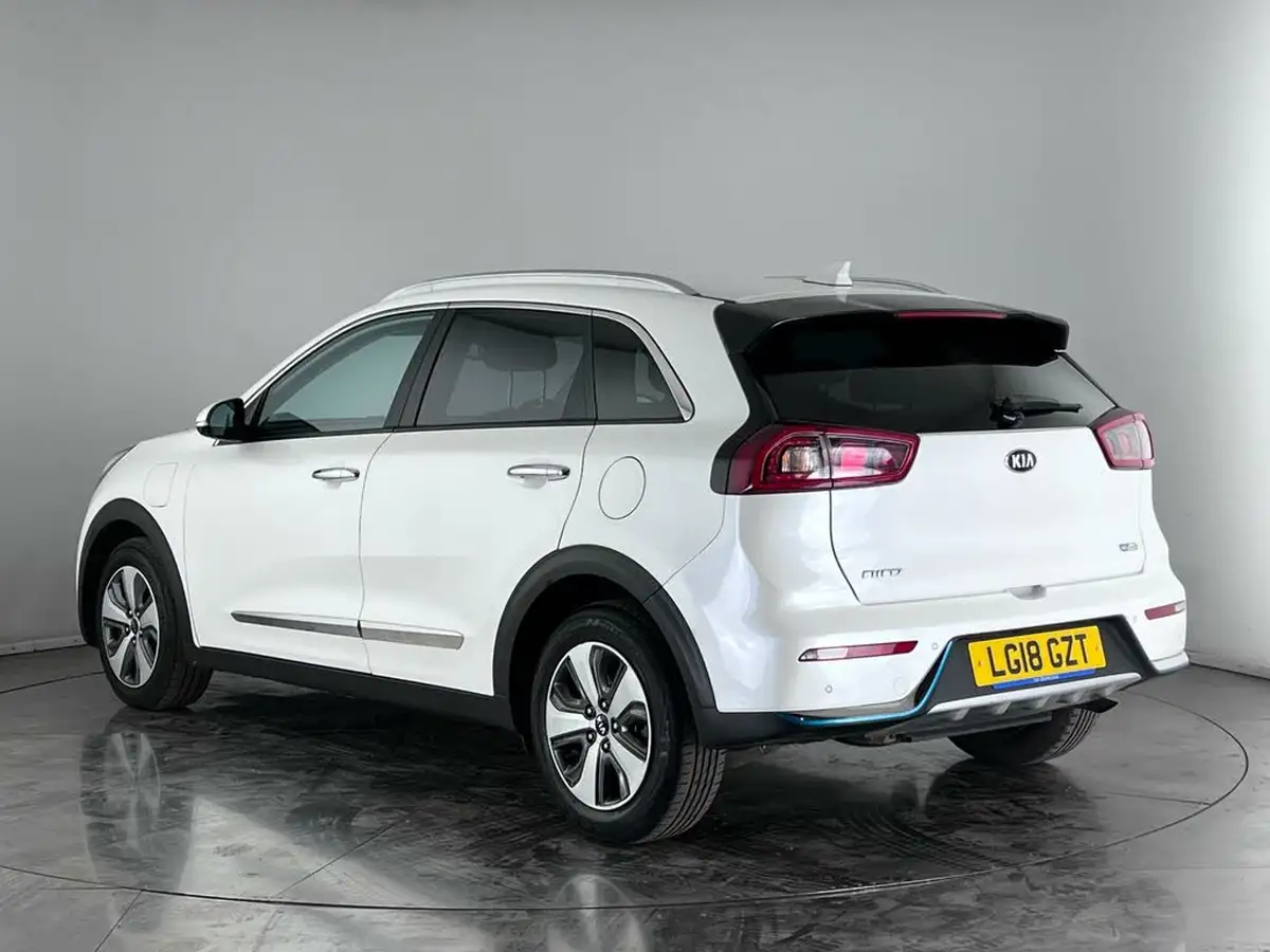 2018-kia-niro-16-gdi-3-156kwh-16-alloy-wheels-big-2