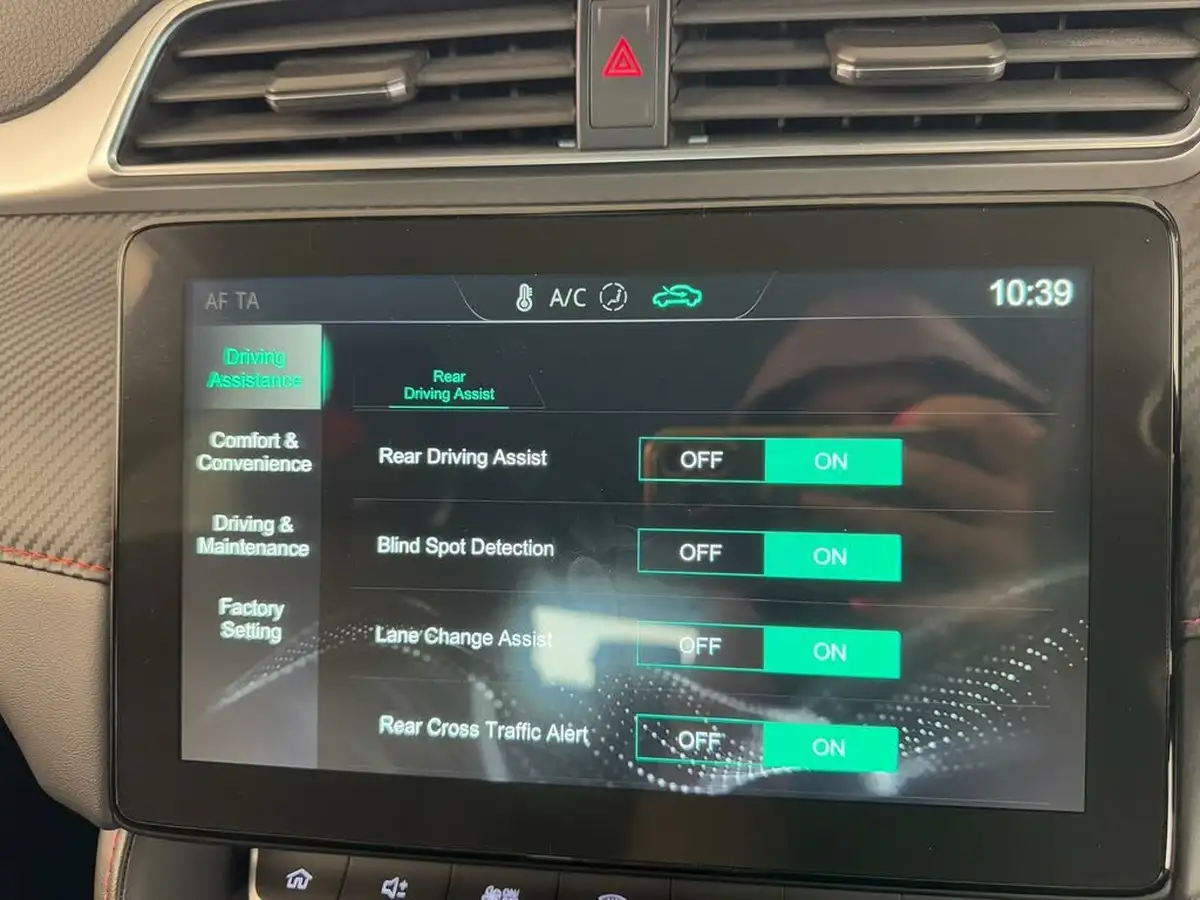 2023-mg-zs-suv-15-vti-tech-exclusive-big-31