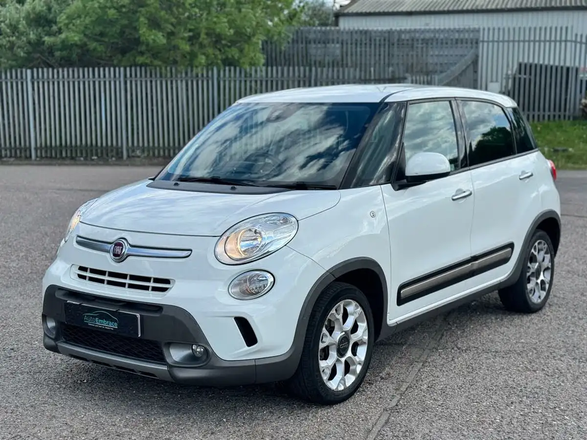 2014-fiat-500l-13-multijet-trekking-ss-dualogic-big-3