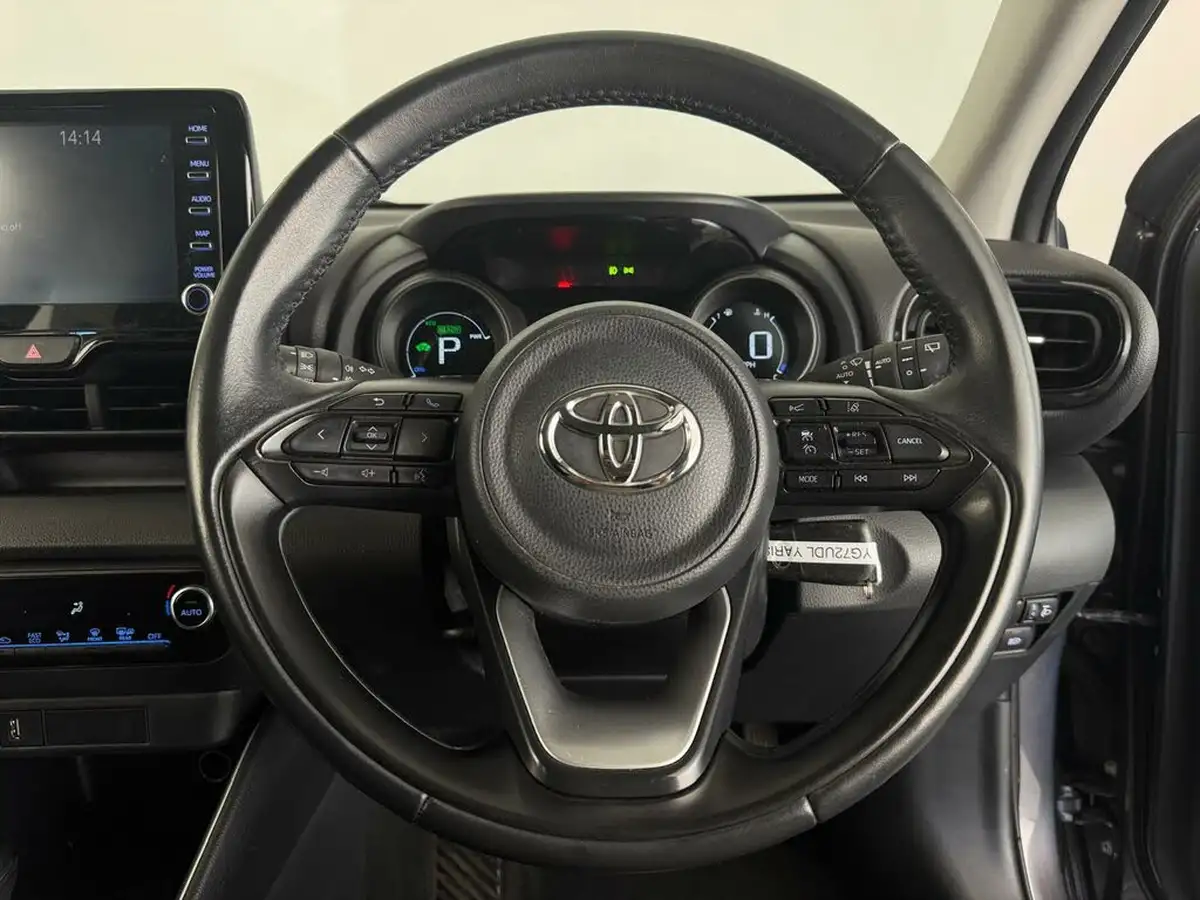 2022-toyota-yaris-15-vvt-i-design-big-35