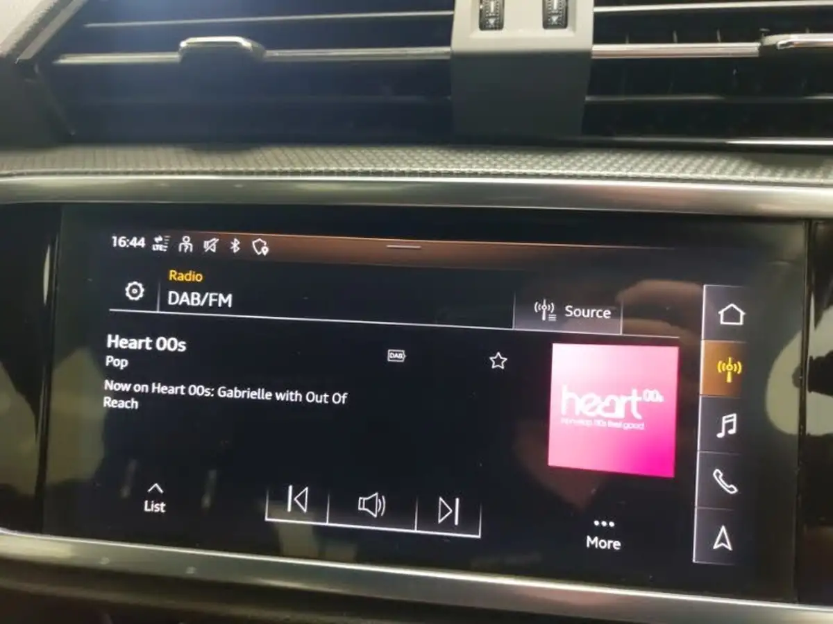 2022-audi-q3-15-35-tfsi-s-line-cod-station-wagon-tronic-big-15
