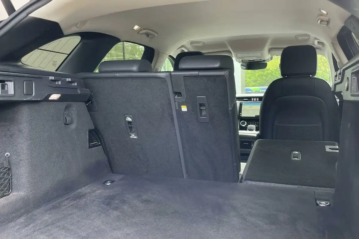 2021-jaguar-f-pace-20-d200-s-mhev-big-28