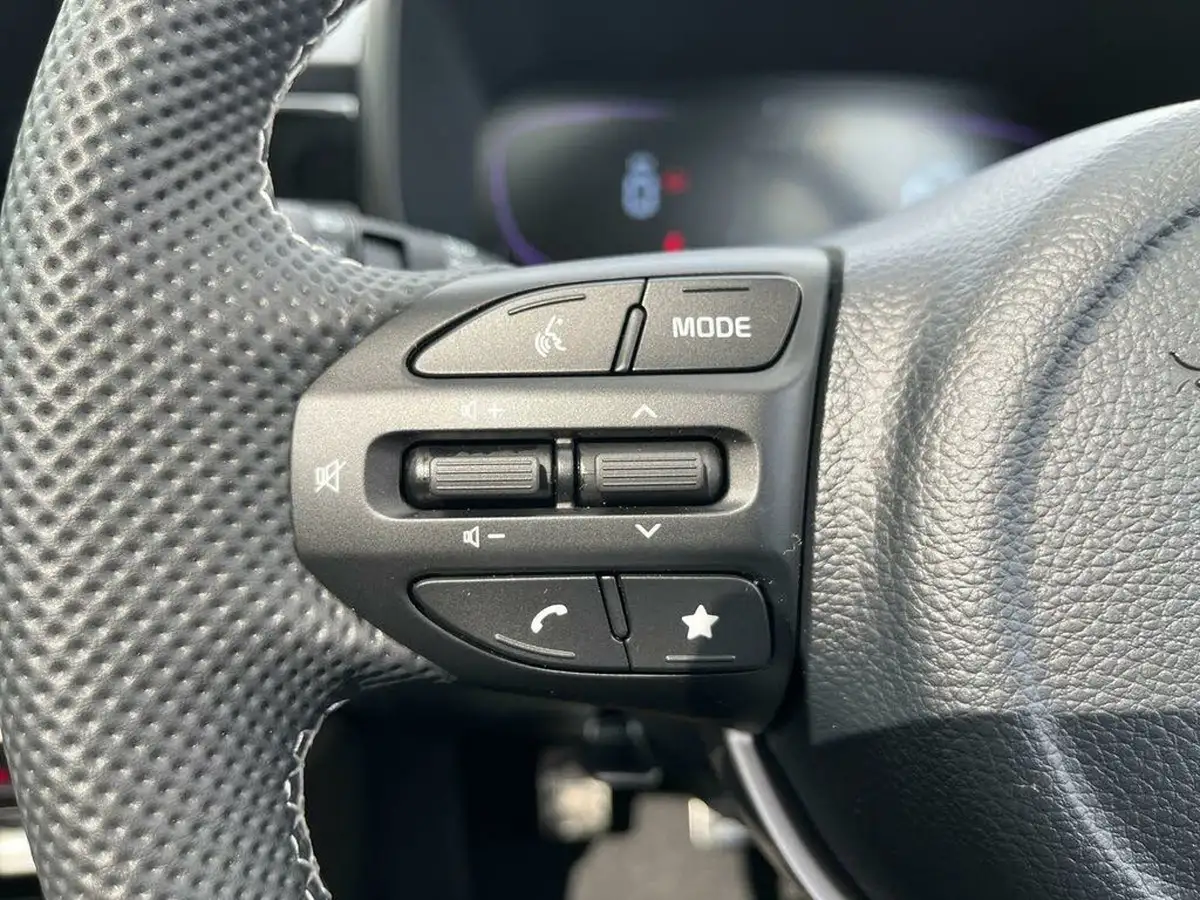 2024-kia-picanto-12-gt-line-s-big-13