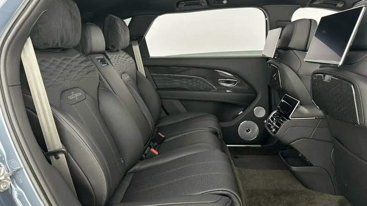 2025-bentley-bentayga-40-v8-extended-wheelbase-azure-big-19