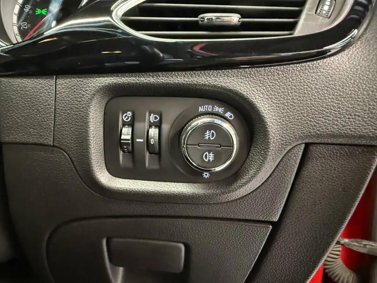 2018-vauxhall-astra-16cdti-elite-nav-110ps-sport-tourer-big-34