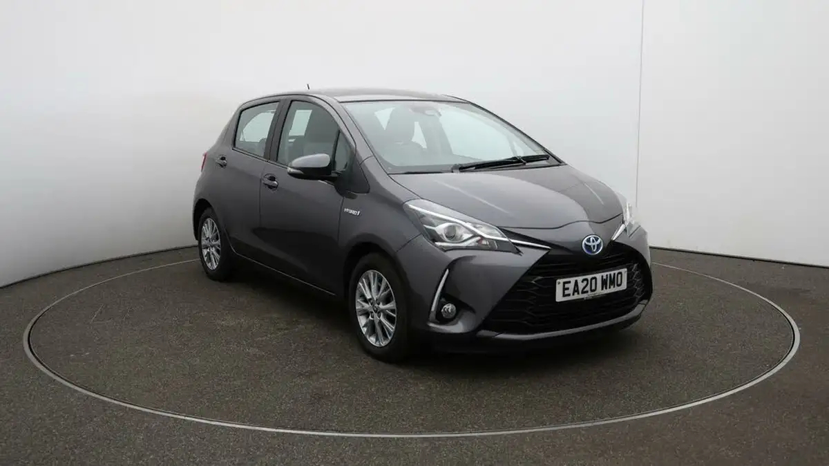 2020-toyota-yaris-15-vvt-i-icon-98bhp-hybrid-1497cc-e-cvt-big-41