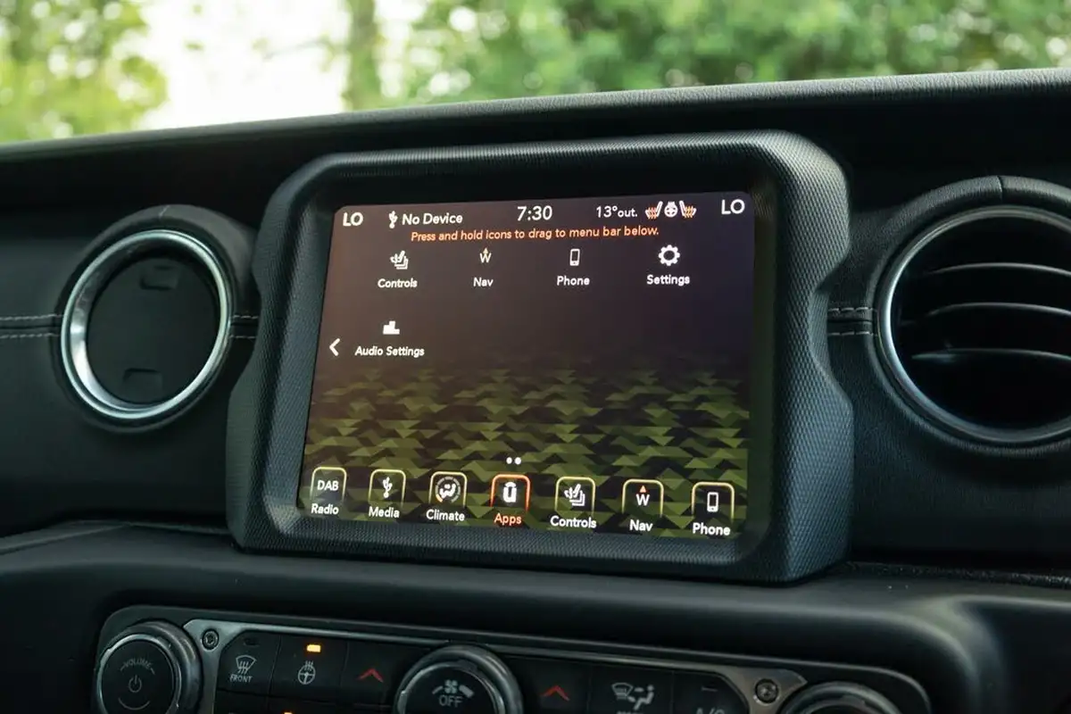 2019-jeep-wrangler-20-gme-overland-hard-5d-big-37