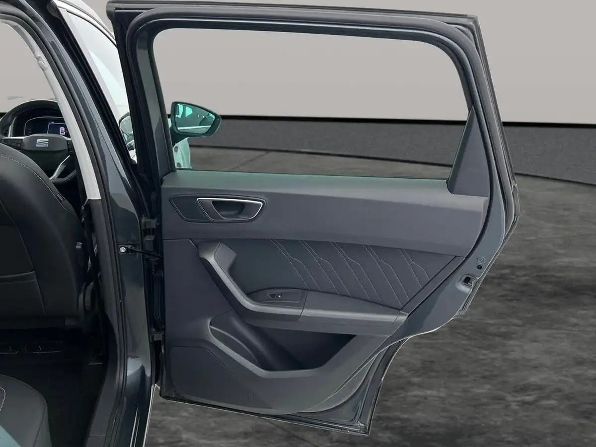 2022-seat-ateca-20tdi-xperience-lux-150ps-suv-big-24