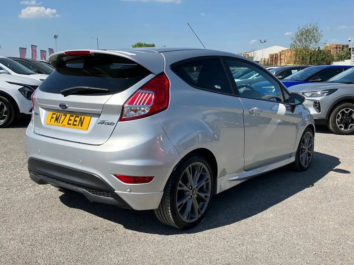 2017-ford-fiesta-10t-st-line-100ps-3d-big-24