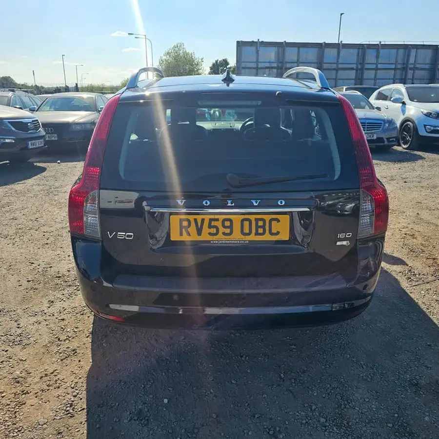 2009-volvo-v50-16td-drive-se-lux-big-5