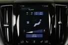 2020-volvo-xc60-20td-d4-momentum-small-24