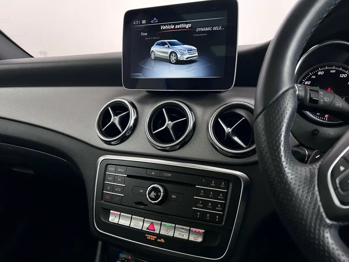 2019-mercedes-benz-gla-class-16-gla-200-sport-premium-plusss-7g-dct-big-38