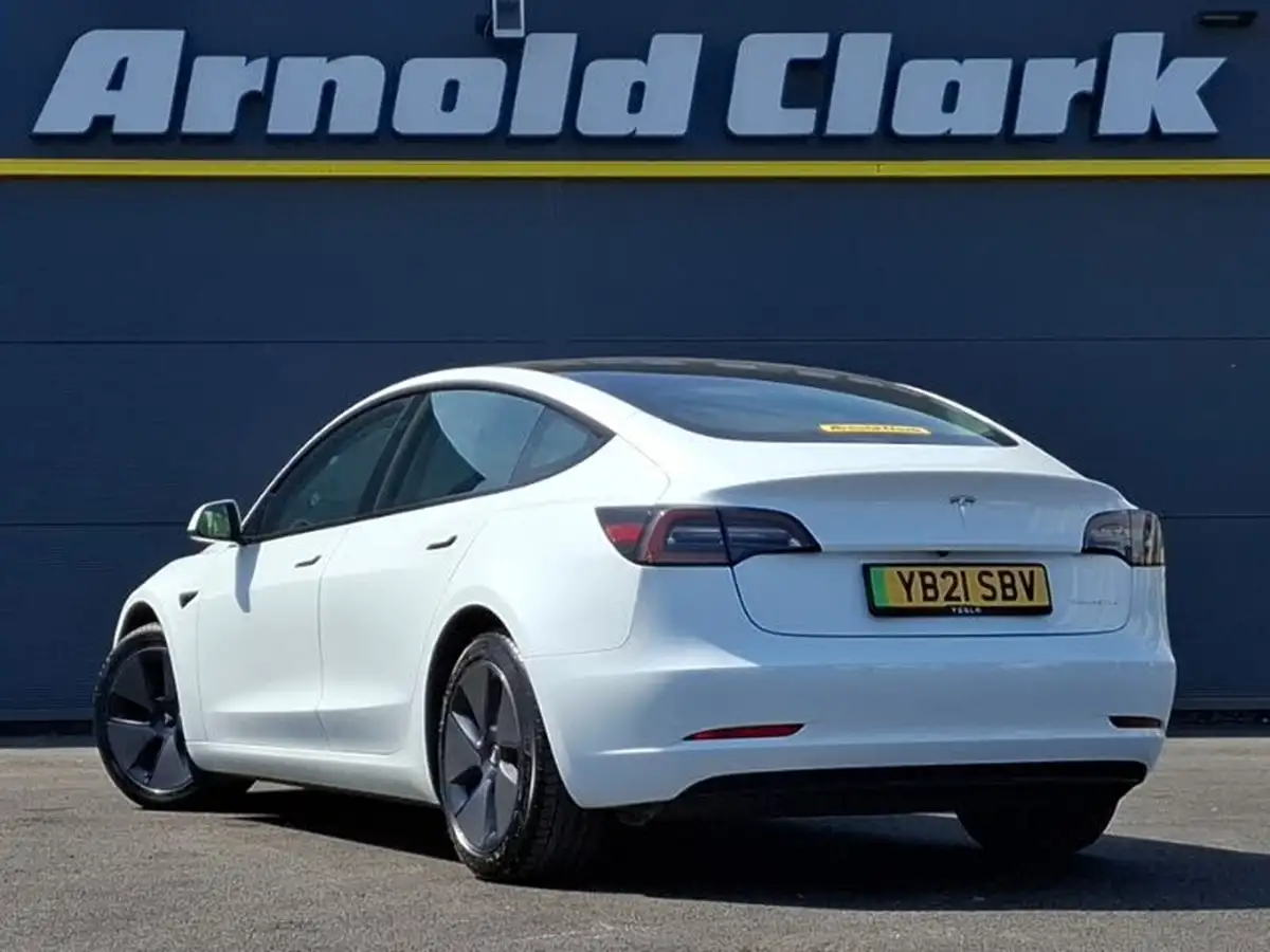2021-tesla-model-3-e-long-range-4x4-big-1