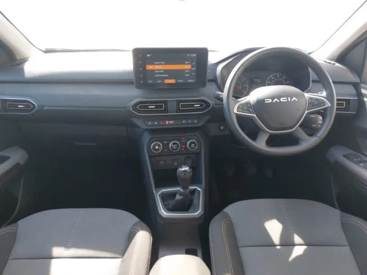2024-dacia-sandero-stepway-10-tce-extreme-90bhp-big-2
