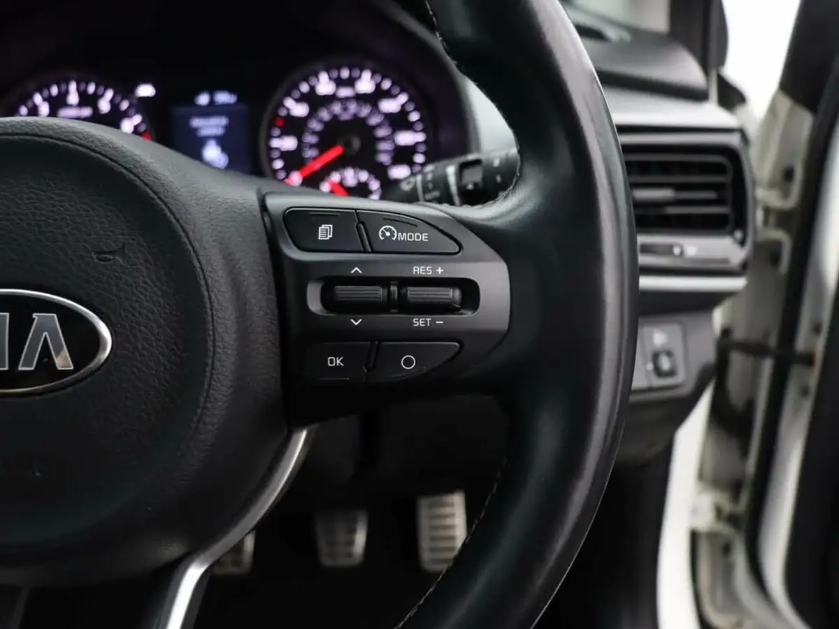 2019-kia-stonic-10-t-gdi-4-big-34