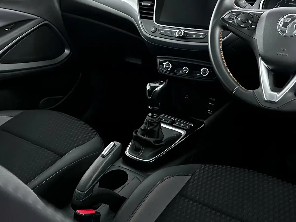 2020-vauxhall-crossland-x-12-elite-nav-130ps-turbo-big-39
