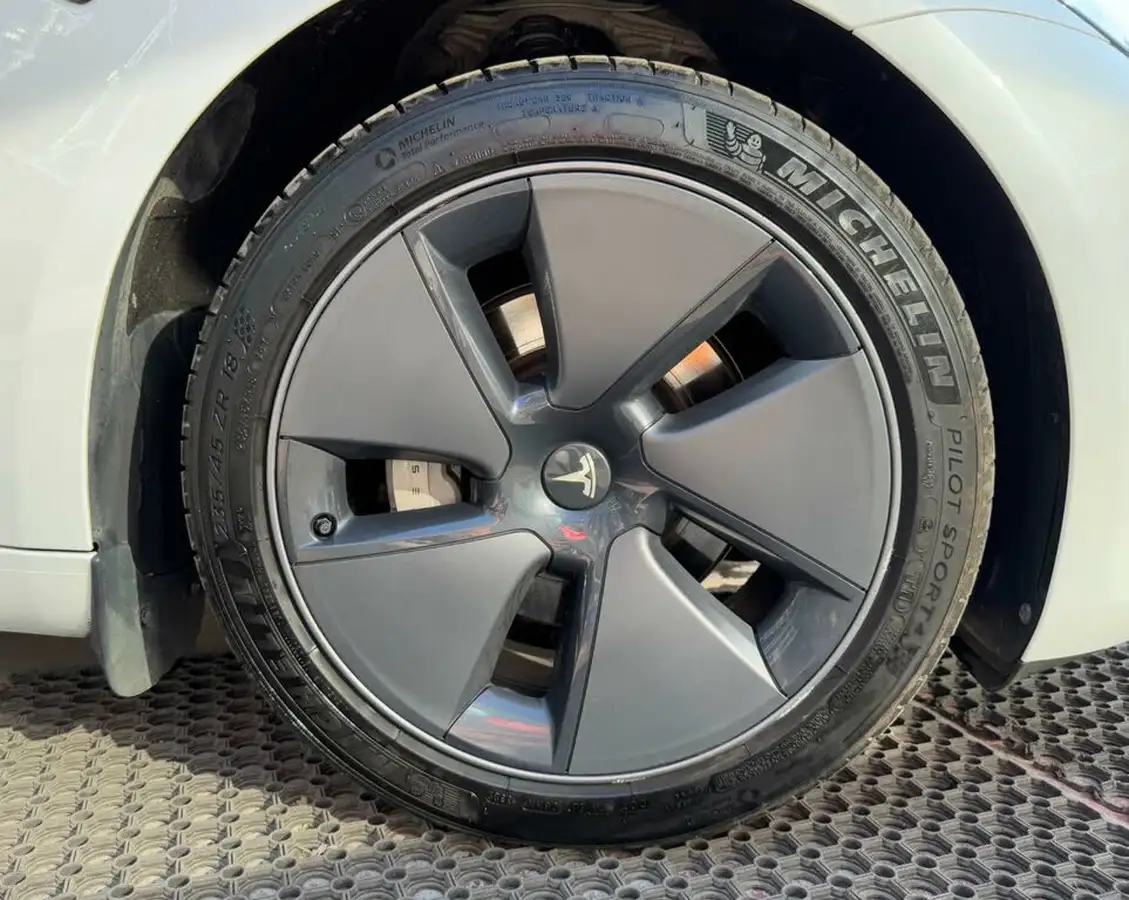 2023-tesla-model-3-e-rwd-241bhp-big-14