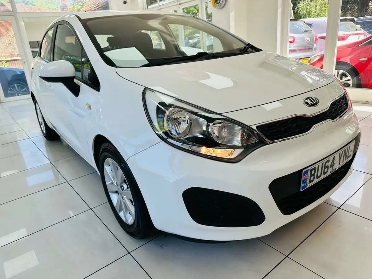 2014-kia-rio-125-vr7-5d-big-31