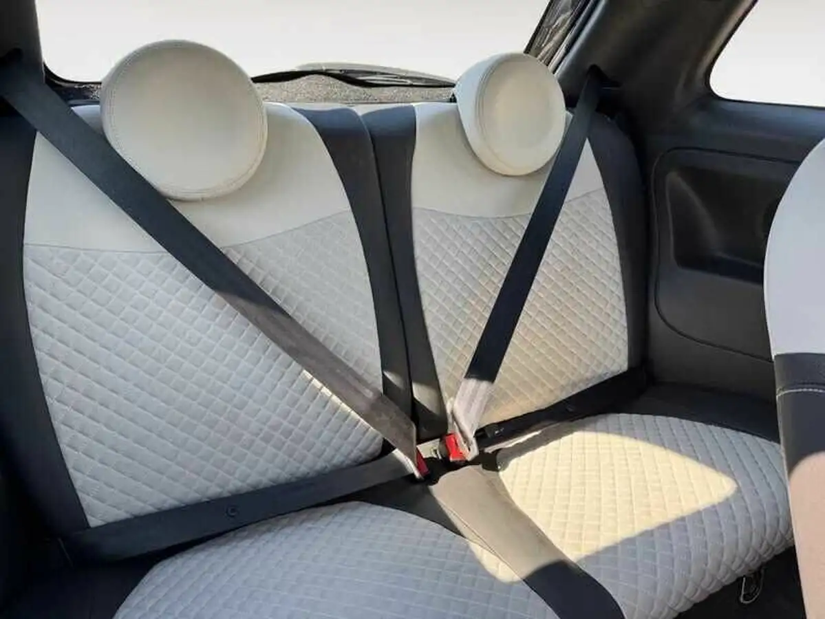 2021-fiat-500-10-dolcevita-big-5