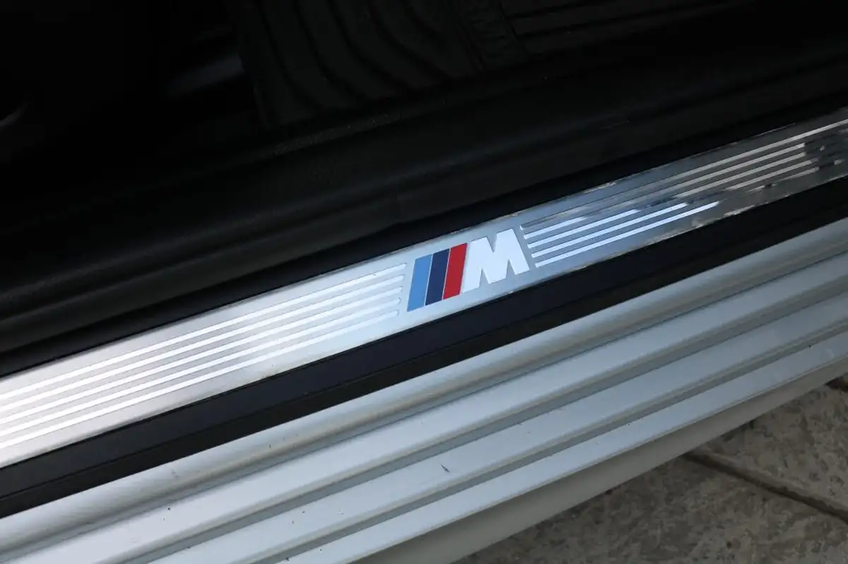 2016-bmw-5-series-20td-520d-m-sport-190bhp-saloon-4d-auto-big-25