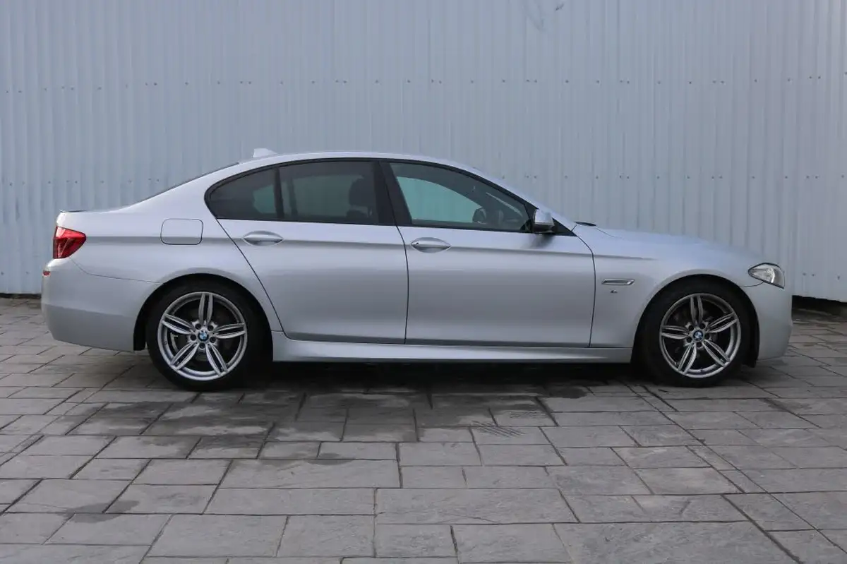 2016-bmw-5-series-20td-520d-m-sport-190bhp-saloon-4d-auto-big-1