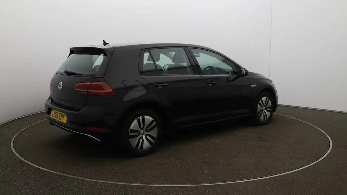 2019-volkswagen-golf-e-e-golf-big-53