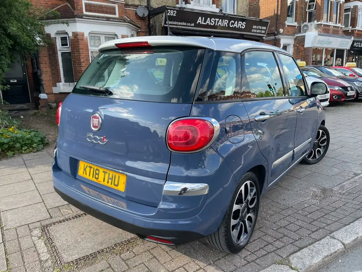2018-fiat-500l-14-mirror-big-4