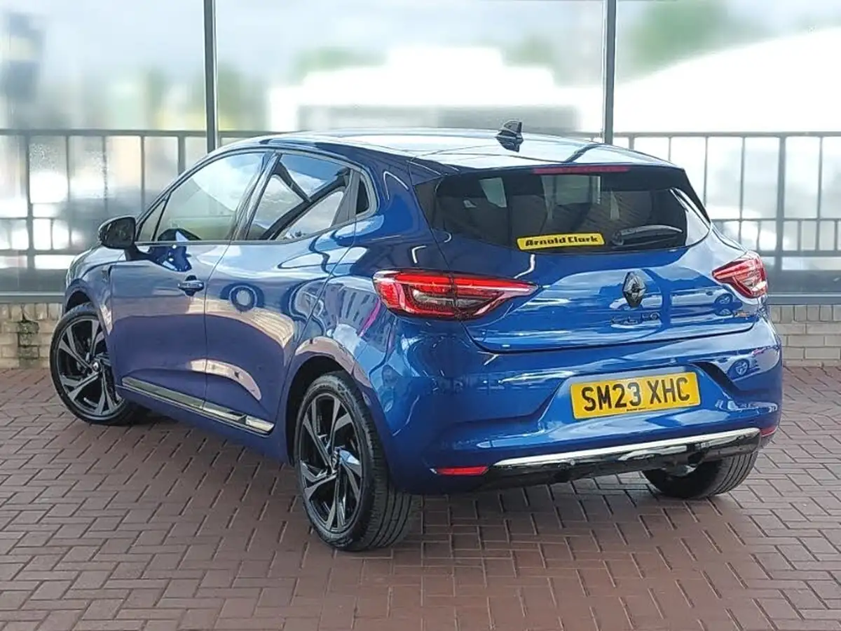 2023-renault-clio-16-engineered-big-1